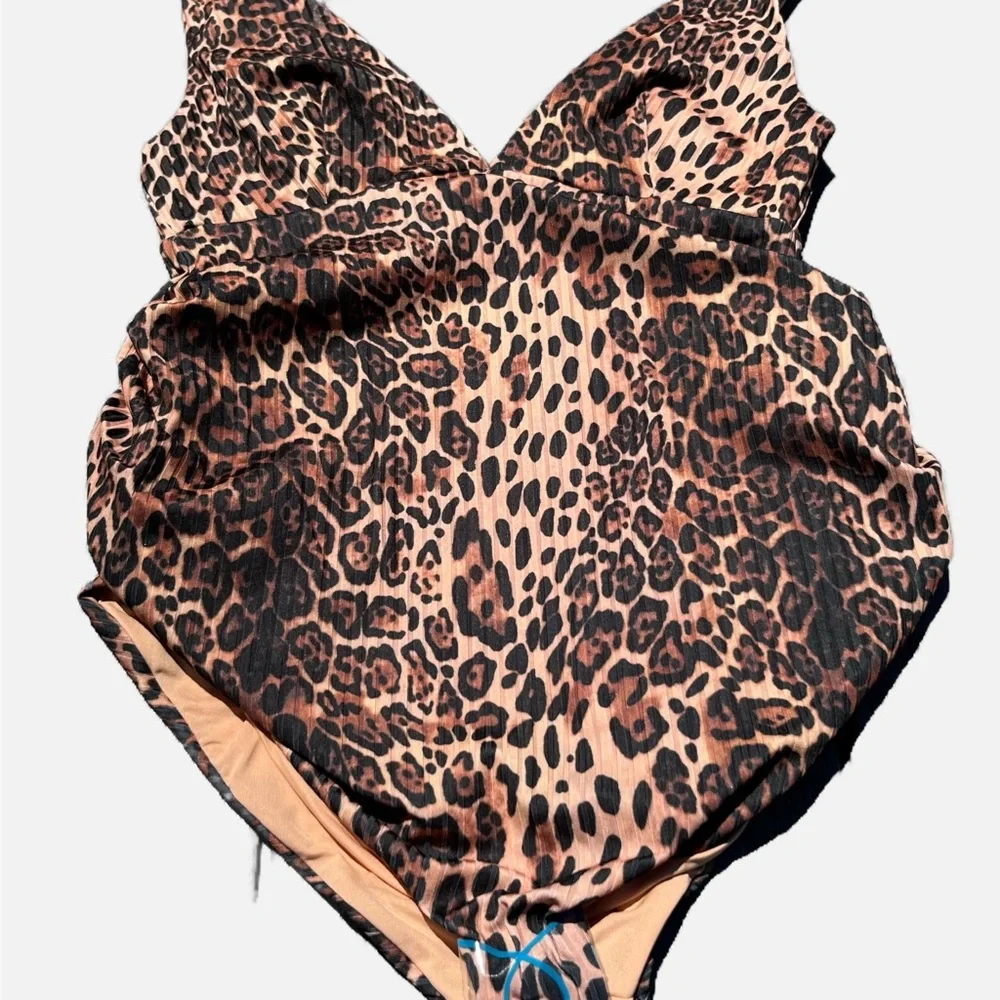 ASOS Maternity Leopard Print One Piece NWOT - Picture 4 of 13
